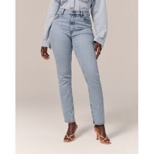 Abercrombie & Fitch 90's Slim Straight Ultra High Rise Jeans 37/24 LONG NWT